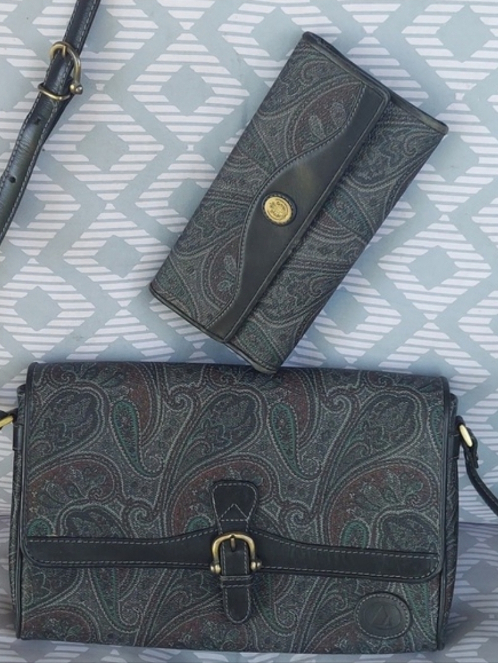 LIZ CLAIBORNE 1988 Vintage/Retired/RARE Paisley Envelope Bag & Wallet 2 Pc Set